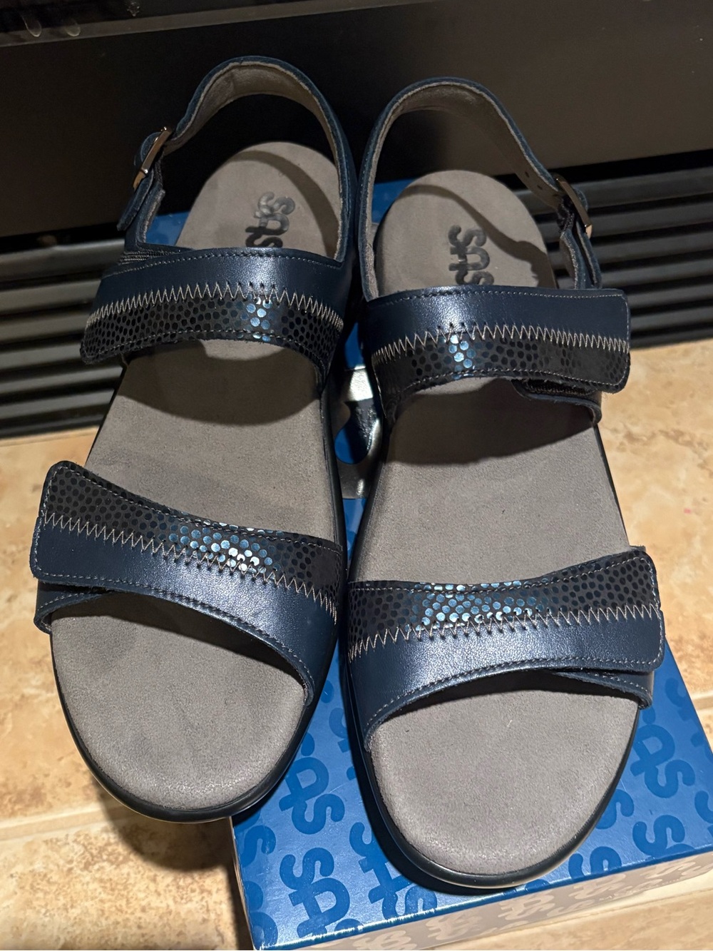 SAS Nudu Sandals Womens 10N Narrow Navy Comfort Leather Adjustable USA
